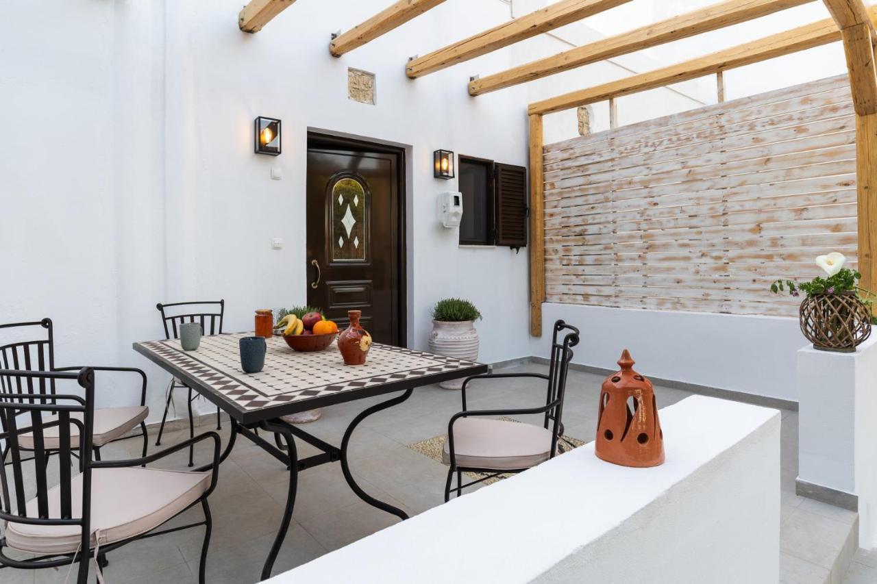 Casa Kariki - Traditional House In Psinthos Villa Exterior photo